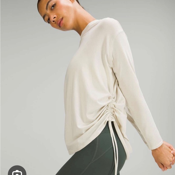 Lululemon top with side ties - Picture 6 of 6